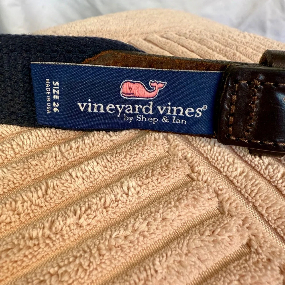 Vineyard Vines Preppy Pink Whale Print Leather Trim Belt Solid Brass Buckle S 26